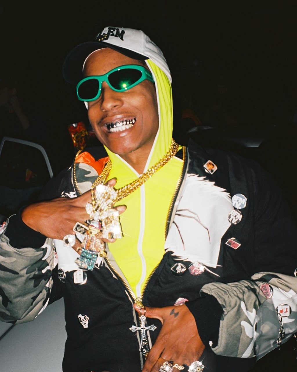 Hip hop 說唱歌手與奢侈品牌的前世今生 多元化時裝成主流