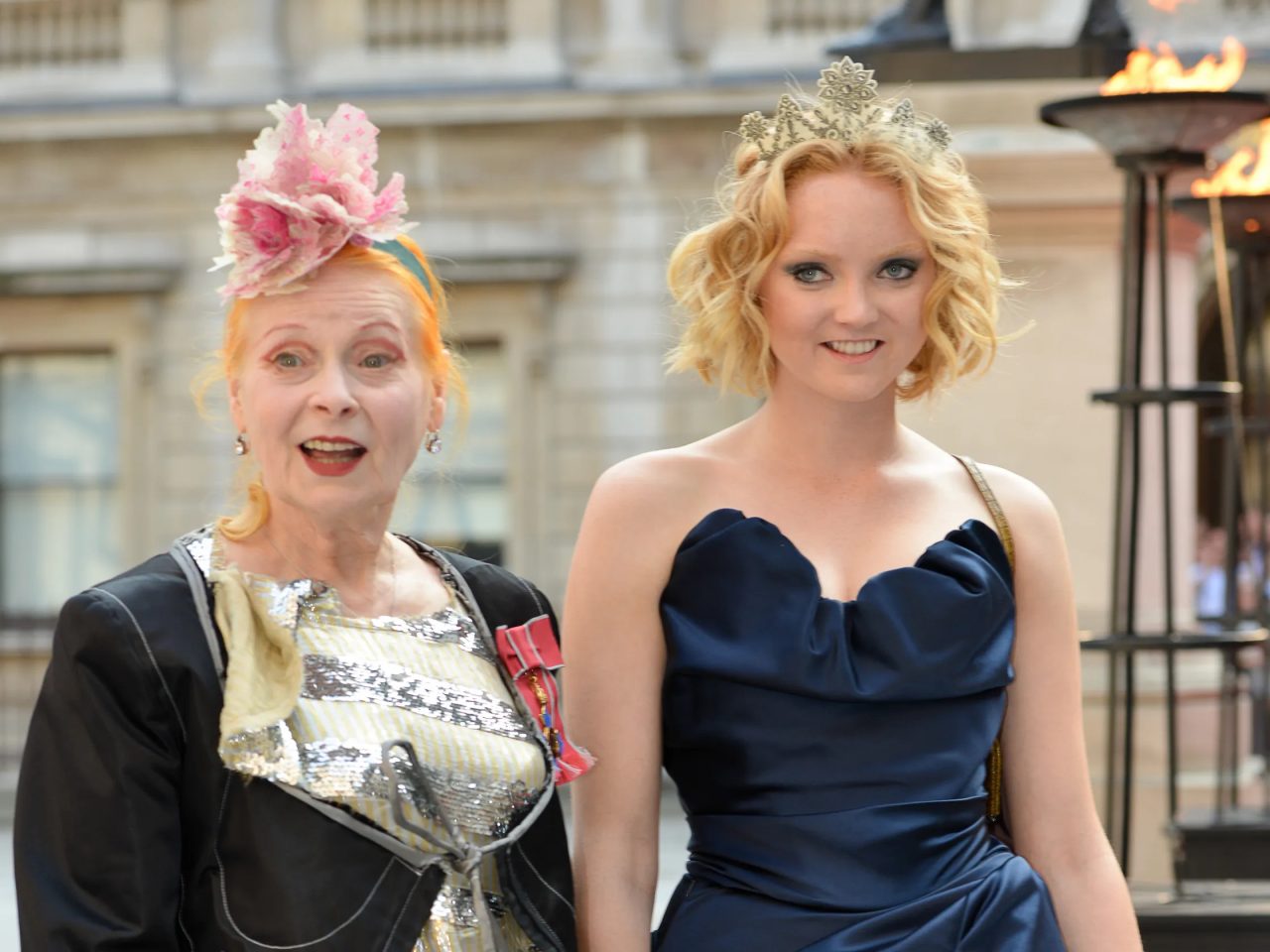 「她為我們所有人展露真相」，Lily Cole憶述好友Vivienne Westwood