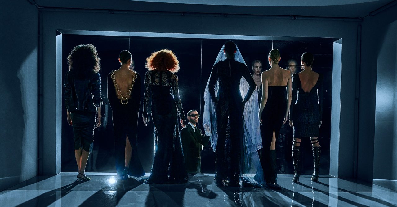 Tom Ford 正式揮別同名品牌！「告別作」回顧 13 年間經典作品，找來御用攝影師 Steven Klein 操刀、雲集好友模特兒一同出鏡⋯⋯