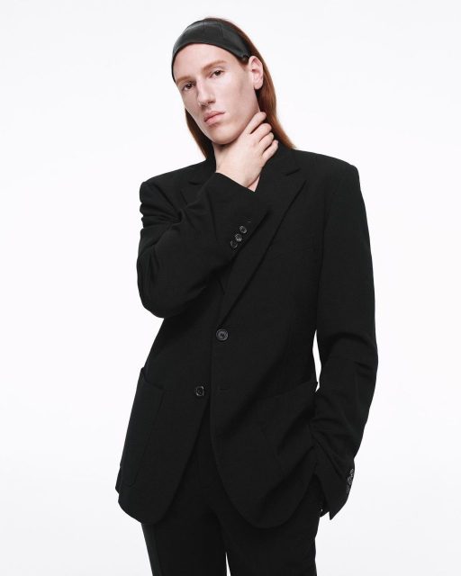 僅入主一個季度,Ludovic de Saint Sernin 從 Ann Demeulemeester 出走,究竟是什麼原因?