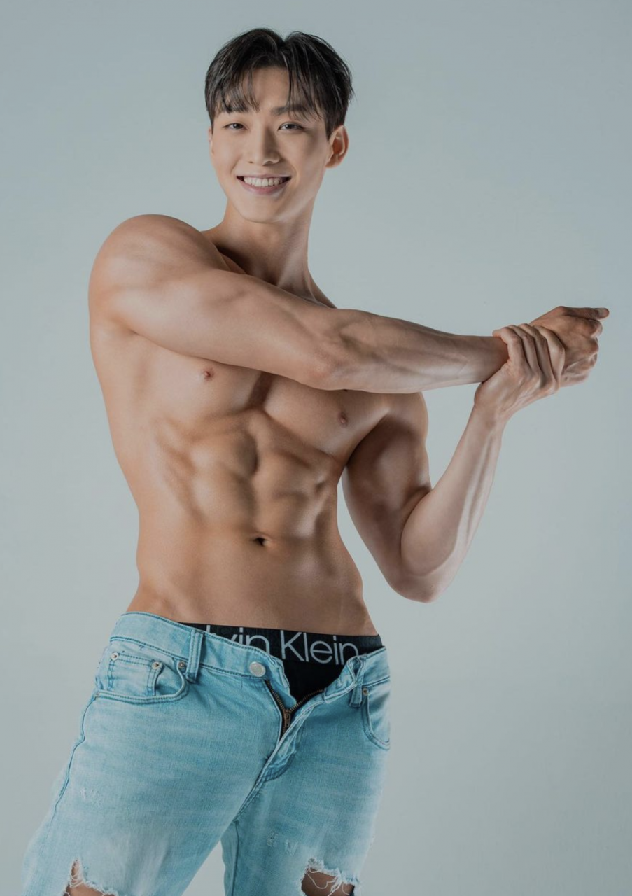 童年於香港居住！Netflix校園青春劇《XO, Kitty》李相憲成為新進大勢男演員？