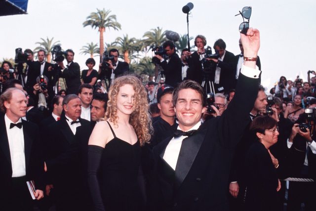 康城影展 2023|從 John Lennon 和 Yoko Ono 到 Nicole Kidman 和 Tom Cruise,重溫康城影展中那些甜蜜的明星情侶經典身影!