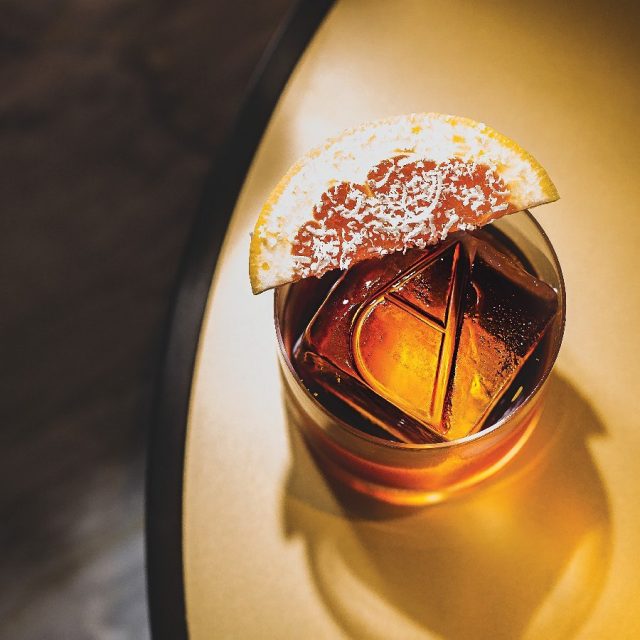 香港酒吧推介！鹹味Cocktail、隱藏入口高質Bar點亮夜晚