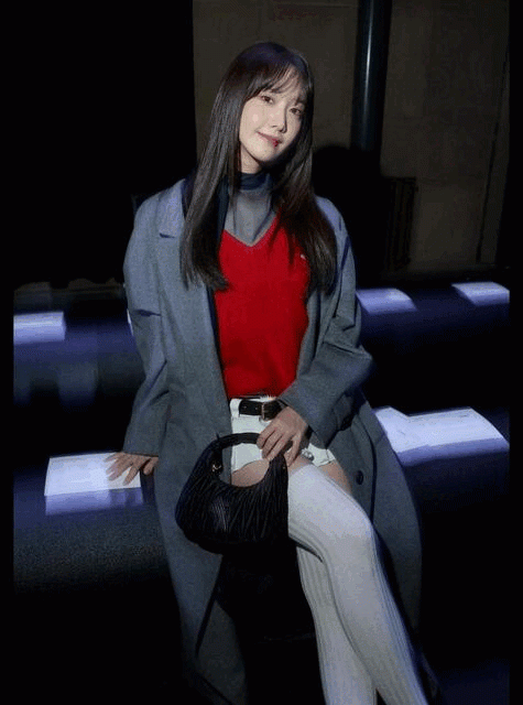 2023 手袋情報|「半月手袋」持續大熱!盤點 Louis Vuitton、Miu Miu、Gucci、Ralph Lauren 等半月包款式
