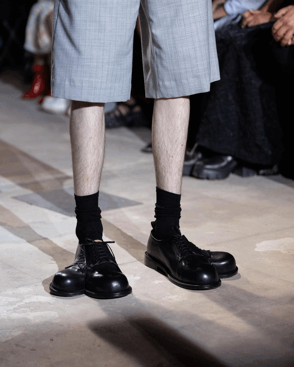 Comme des Garçons Homme Plus X Kids Love Gaite 合作打造雙頭皮鞋，打破傳統鞋履廓形！