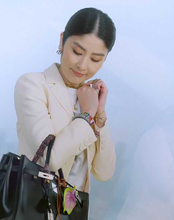 In Kelly’s Bag｜突擊天后陳慧琳的手袋之內，探索當中藏着什麼不為人知的秘密？