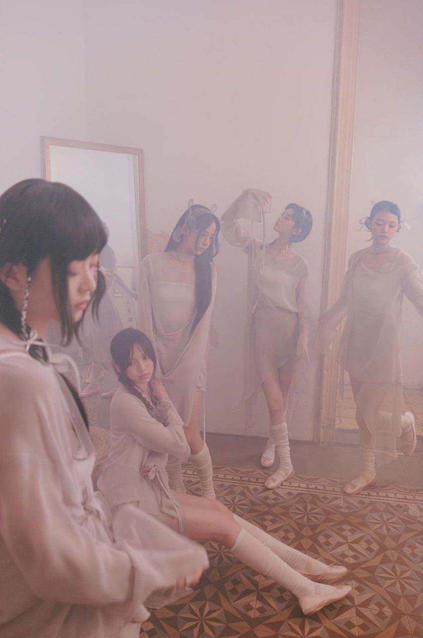 梁朝偉零片酬出演！NewJeans最新單曲《Cool With You》 MV究竟在講什麼？