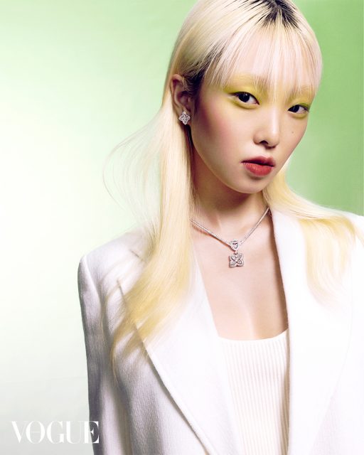 De Beers Enchanted Lotus 高級珠寶系列,以純潔的蓮花詮釋永恆生命力