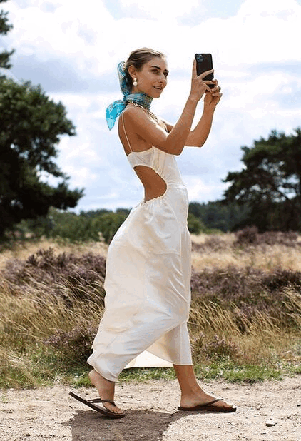 夏日法式穿搭｜毫不費力地展現清涼的慵懶優雅時尚！