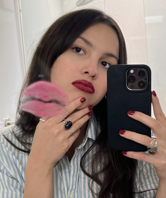 Olivia Rodrigo再度帶起潮流!把汽水罐變成捲髮器?