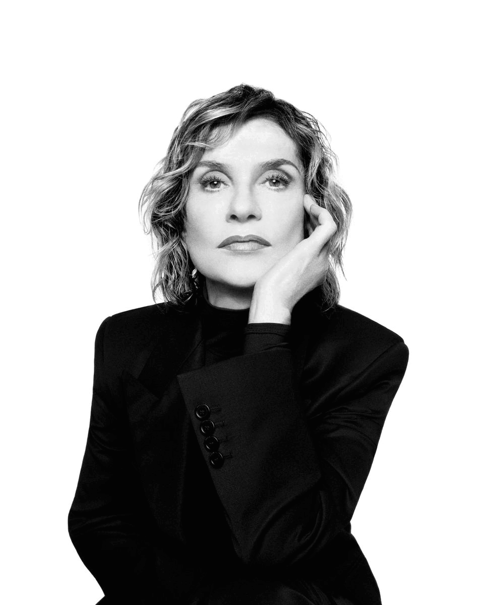 法國影后 Isabelle Huppert 和泰國人氣演員 PP Krit Amnuaydechkorn 擔任 Balenciaga 品牌大使！兩人各自有甚麼魅力獲得品牌青睞？
