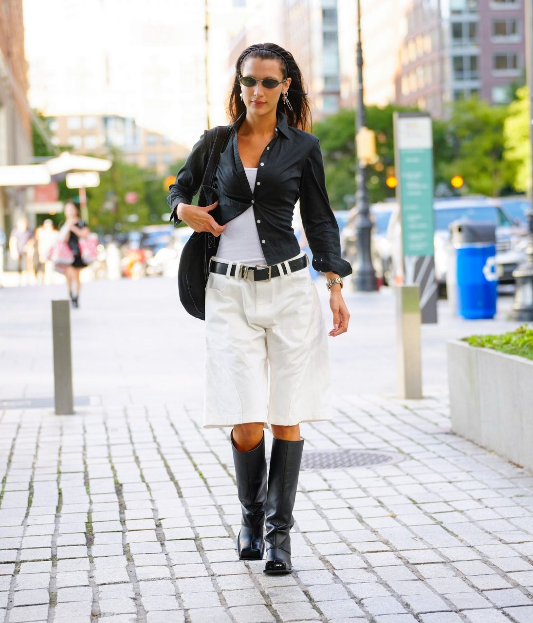 2023秋冬不能沒有一雙方頭靴！參考一眾時尚達人的街頭造型示範