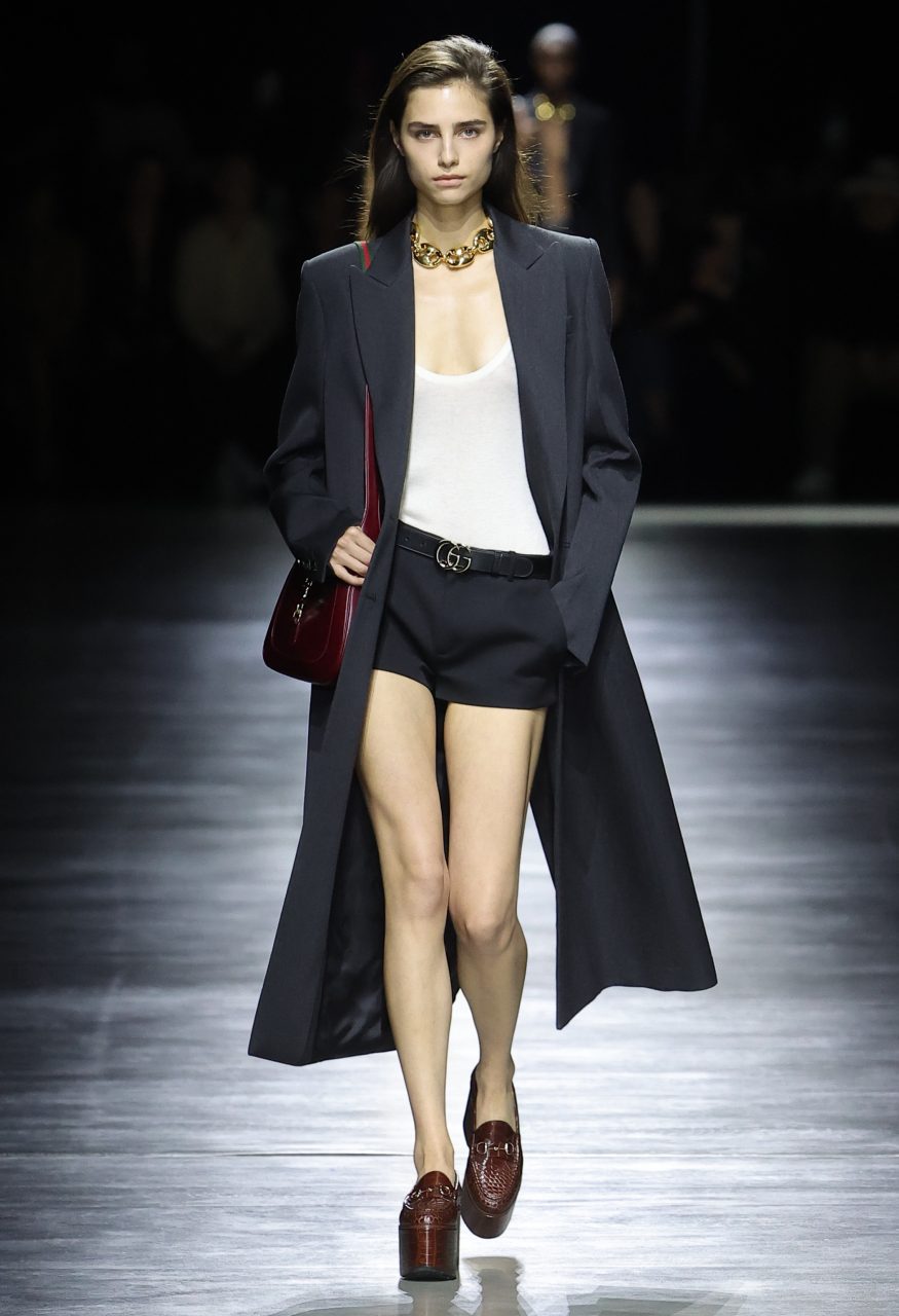 Gucci 新篇章！Sabato De Sarno 回歸簡約基礎剪裁，「它是你再次擁有、但渴望著更多的東西，因為它能讓你快樂。」 | Spring / Summer 2024