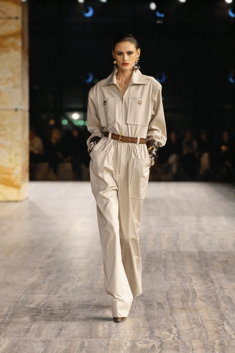 Saint Laurent也玩「Queit Luxury」？Rosé以格紋造型驚豔亮相大騷！ ｜Spring / Summer 2024