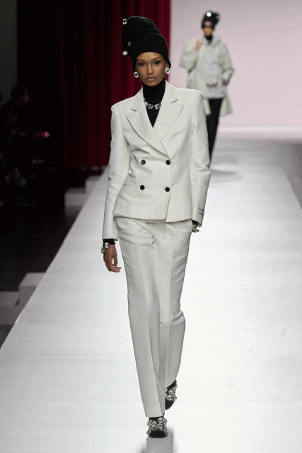 「40 Years of Love!」Moschino發佈週年系列時裝騷 |Spring / Summer 2024