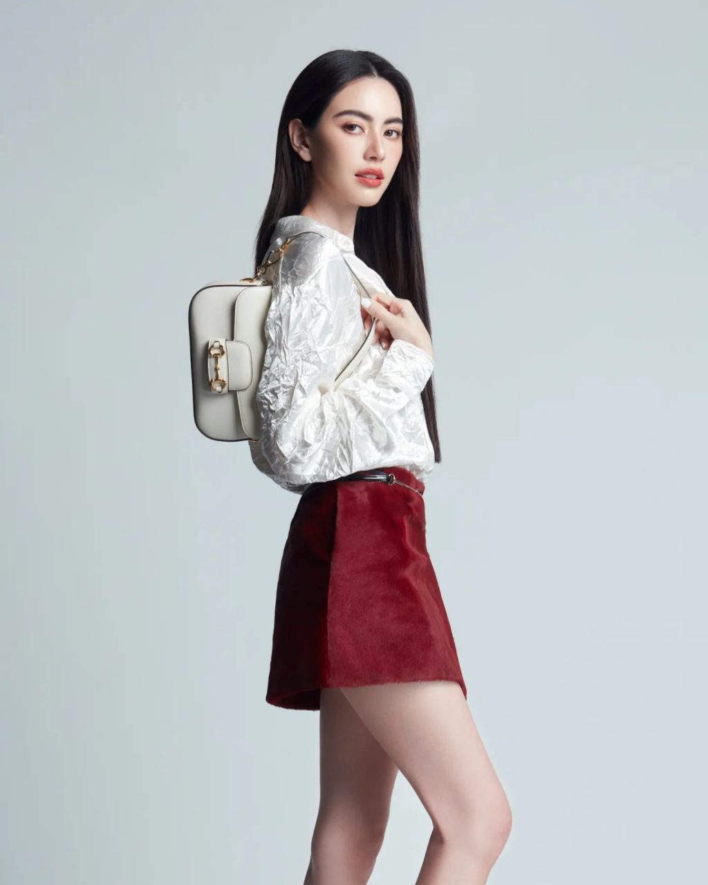 泰國女演員 Davika Hoorne 被正式任命為 Gucci 與 Gucci Beauty 品牌代言！曾出演《嚇鬼阿嫂》，並在《Astrophile》中與男神 Bright 飾演情侶？