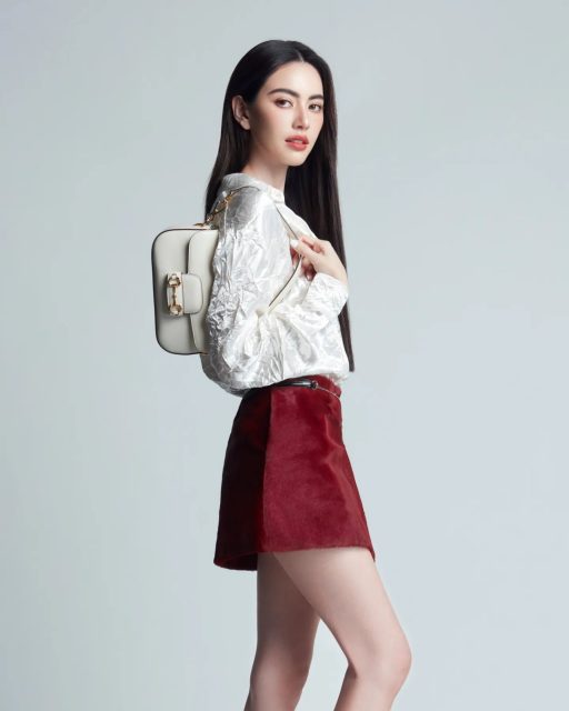 泰國女演員 Davika Hoorne 被正式任命為 Gucci 與 Gucci Beauty 品牌代言！曾出演《嚇鬼阿嫂》，並在《Astrophile》中與男神 Bright 飾演情侶？