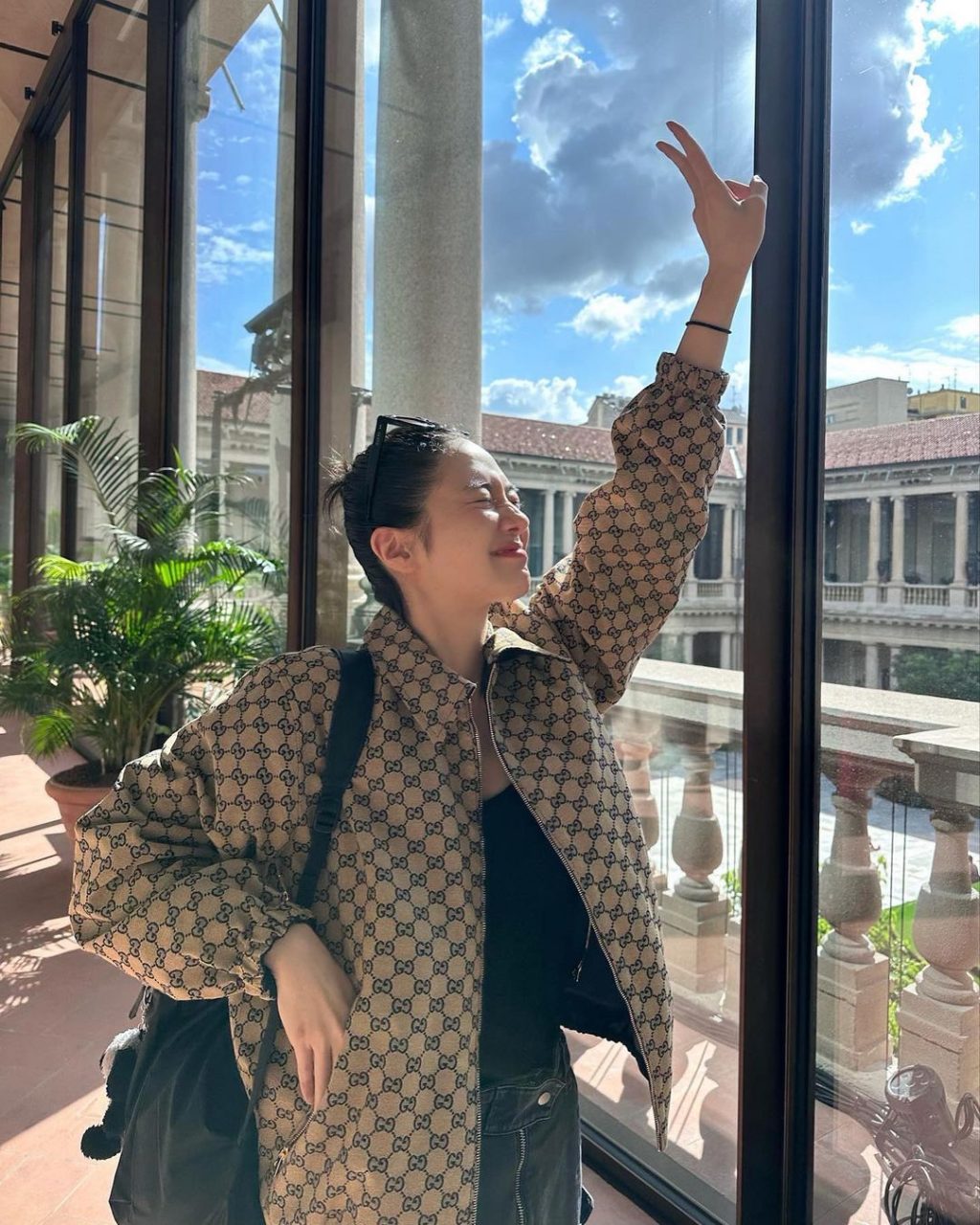 Photo courtesy of Instagram @lavieenbluu