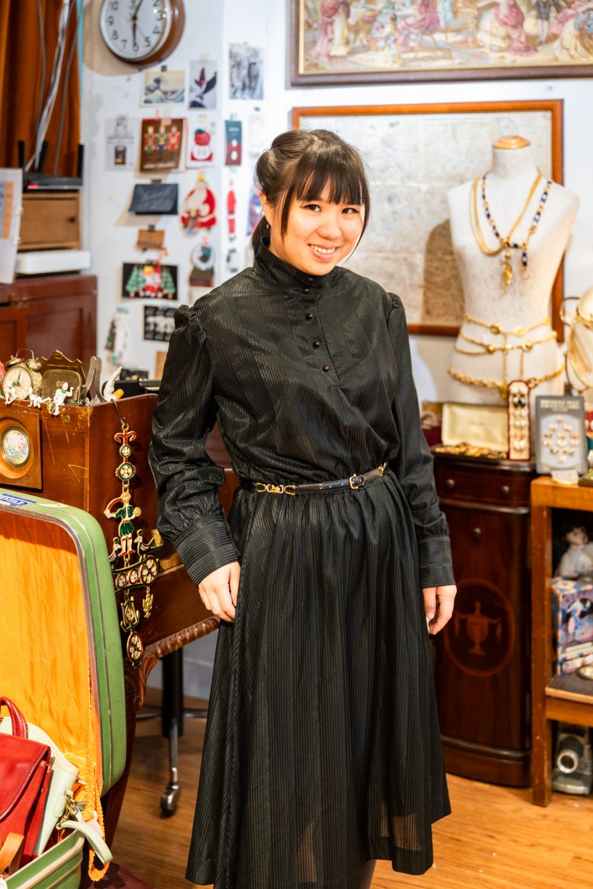 CULT SHOP｜專訪旺角古著店鋪Rubbish B主理人麥敏慧：「要如何定義一個物件是垃圾還是寶物？」