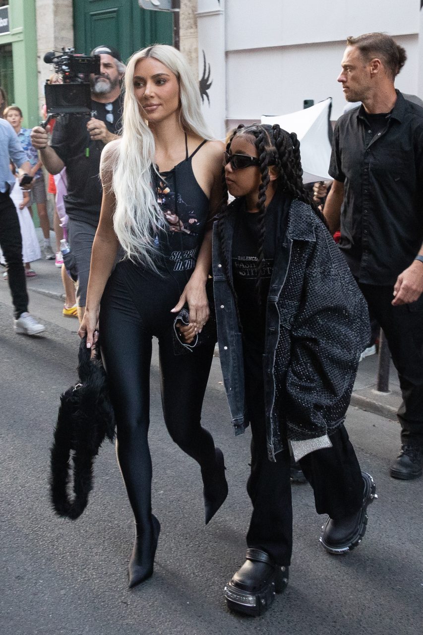 Style File：不止有 All-Black，看「星二代」North West 如何成為一名 Style Icon！