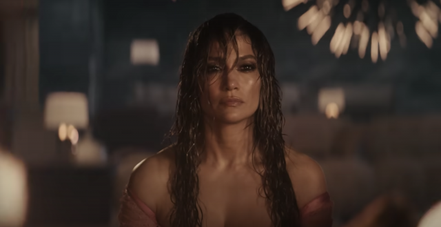 性感天后 Jennifer Lopez 將新專輯做成了音樂電影《This Is Me…Now》!本人及丈夫 Ben Affleck 擔任編劇