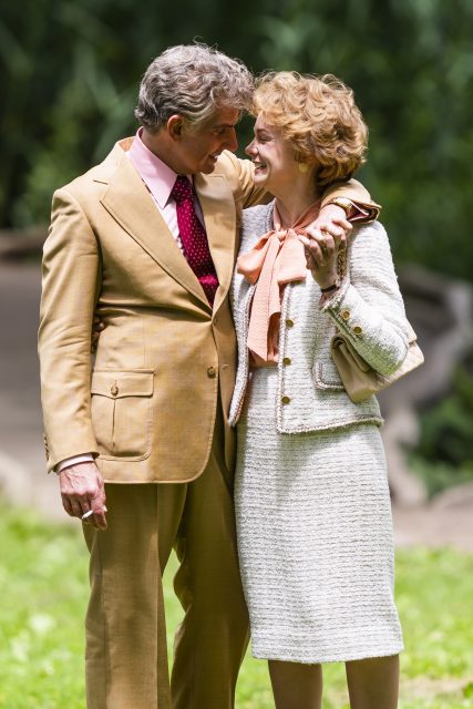 Bradley Cooper 在《大師級愛情 Maestro》再次同時擔任演員、導演、編劇!攜 Carey Mulligan 演繹傳奇音樂家一生