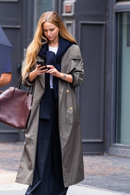 Jennifer Lawrence、Rosé 都在用它！為何 The Row 的「Margaux」手袋成為名人間最愛，成為新的奢華代表？