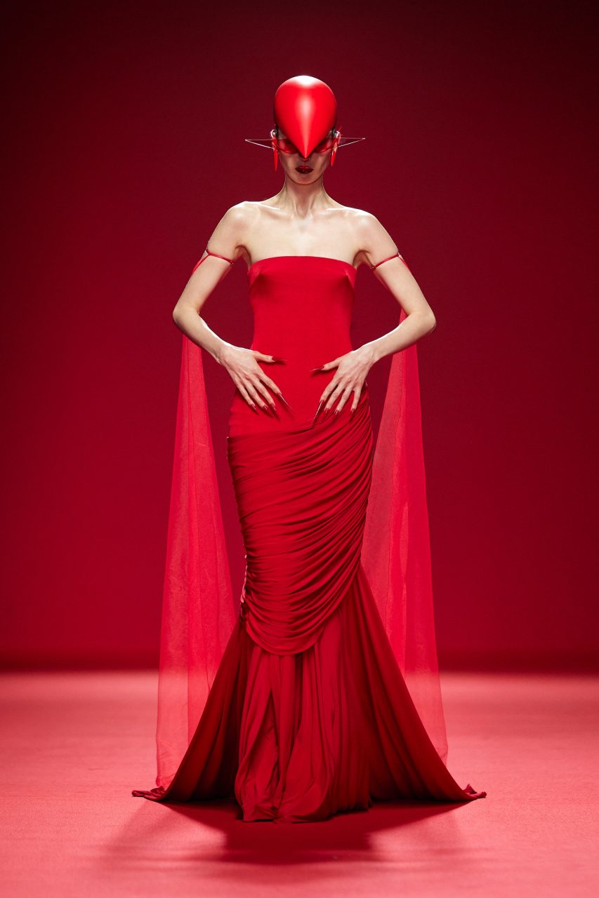 Robert Wun Perfects Haute Horror For Spring 2024 Couture