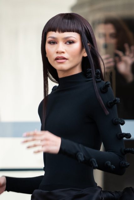 2024春夏高級訂製時裝展|場外明星造型同樣精彩 Zendaya、Jennifer Lopez以新髮型示人!