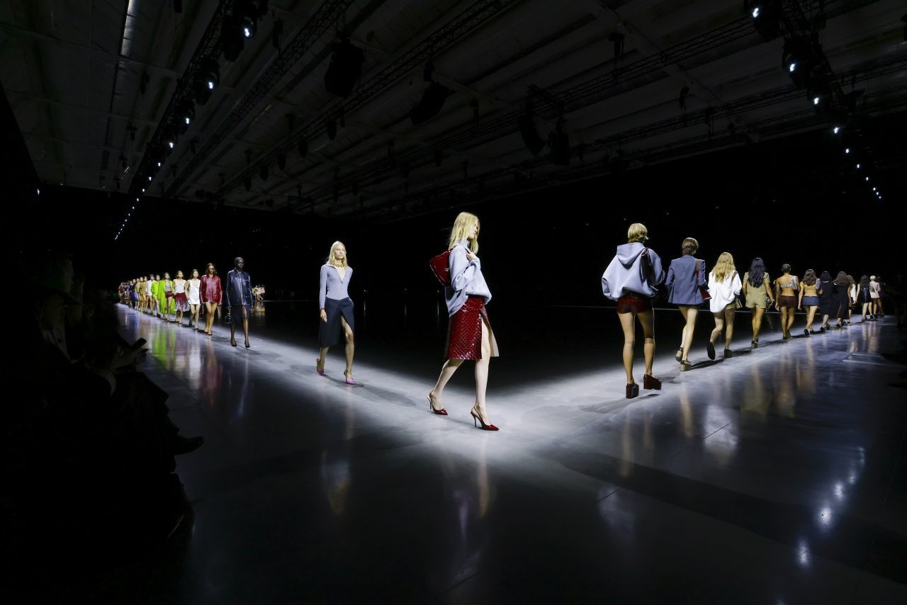 2024上半年時裝看點——最值得關注這7件事！