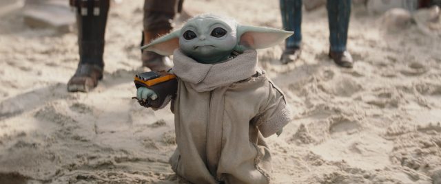 大家最愛的「尤達寶寶」即將登上大螢幕!Disney 宣布推出電影《曼達洛人與古古》
