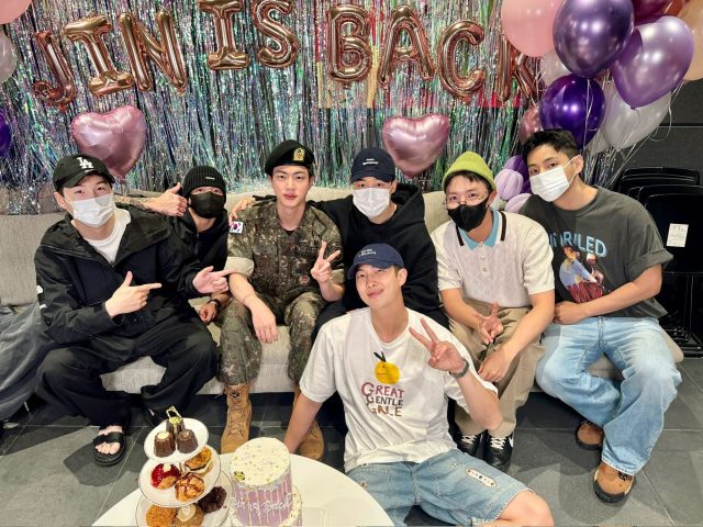 BTS 軍白期結束,將於2026年團體回歸!由入伍、個人演唱會至退伍的 BTS 全紀錄