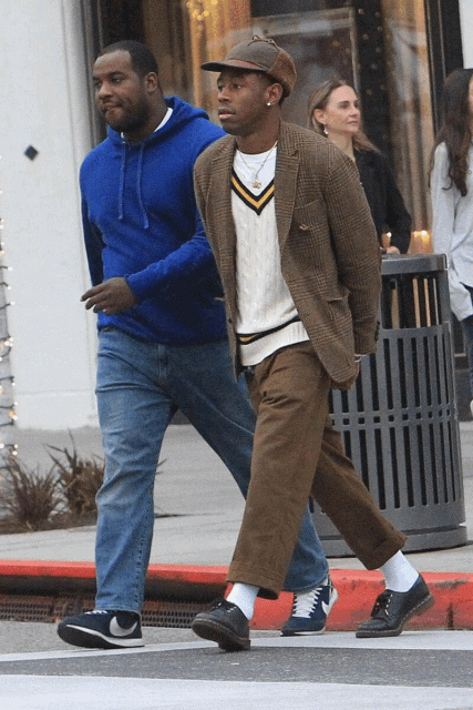 現在年輕人愛穿得像「爺爺」一樣?「Grandpacore」美學將成為 2024 年全新時尚趨勢!