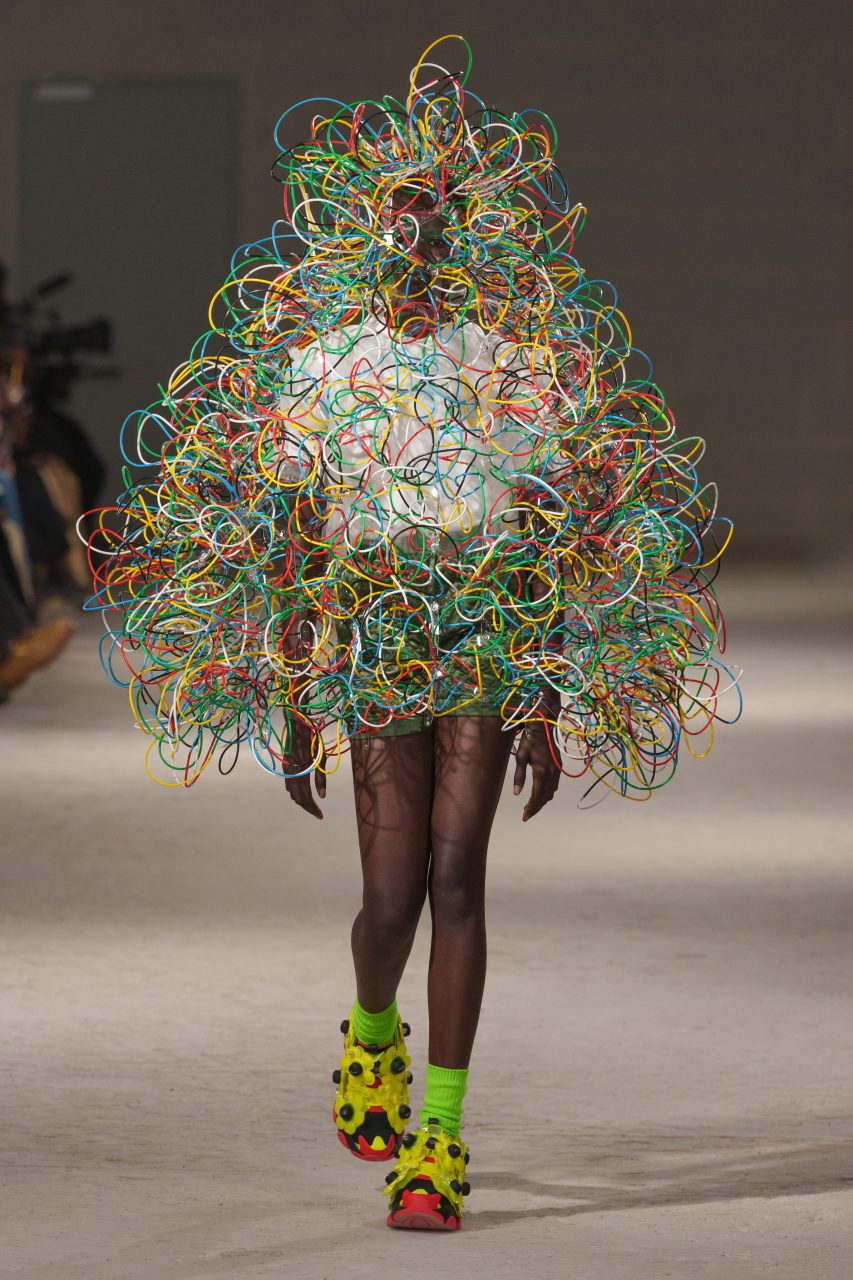 Noir Kei Ninomiya注入無盡奔放的異想綺思，展開色彩斑斕的視覺之旅｜Fall / Winter 2024