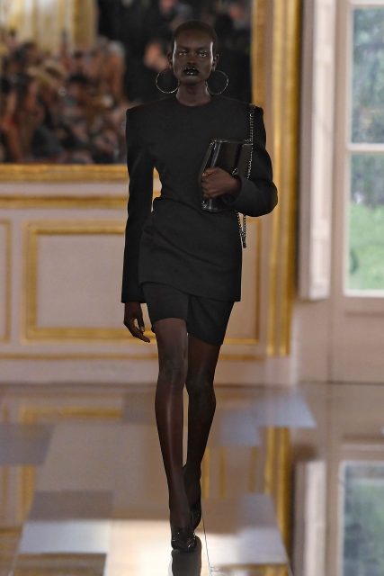 Pierpaolo Piccioli 全新定義「Valentino黑」|Fall / Winter 2024