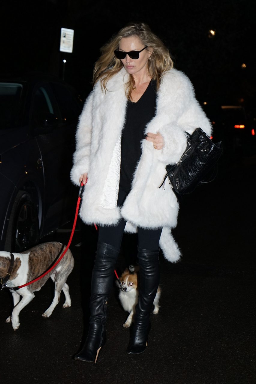 Kate Moss 率先示範！這款Balenciaga經典手袋的復興，將會掀起新一波It-Bag潮流？