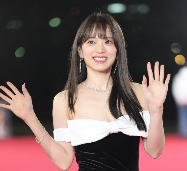 關於《The 8 Show》千玗嬉的 5 件事!原來她是青龍影后、主動出席粉絲婚禮超暖心⋯⋯