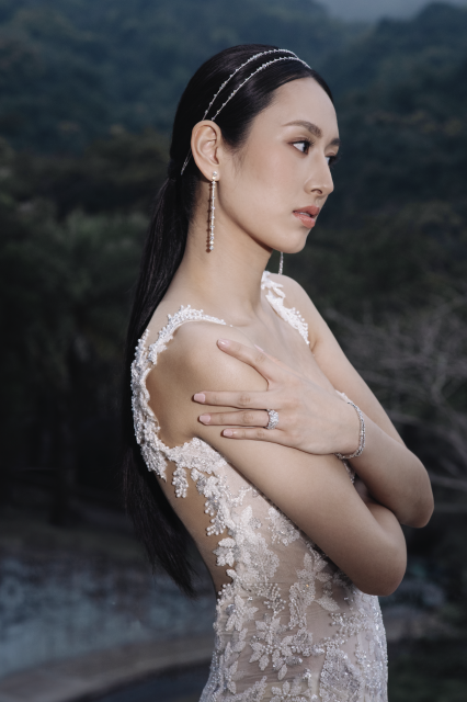 De Beers婚戒系列,以不同鑽石切割展現愛情璀璨光芒!