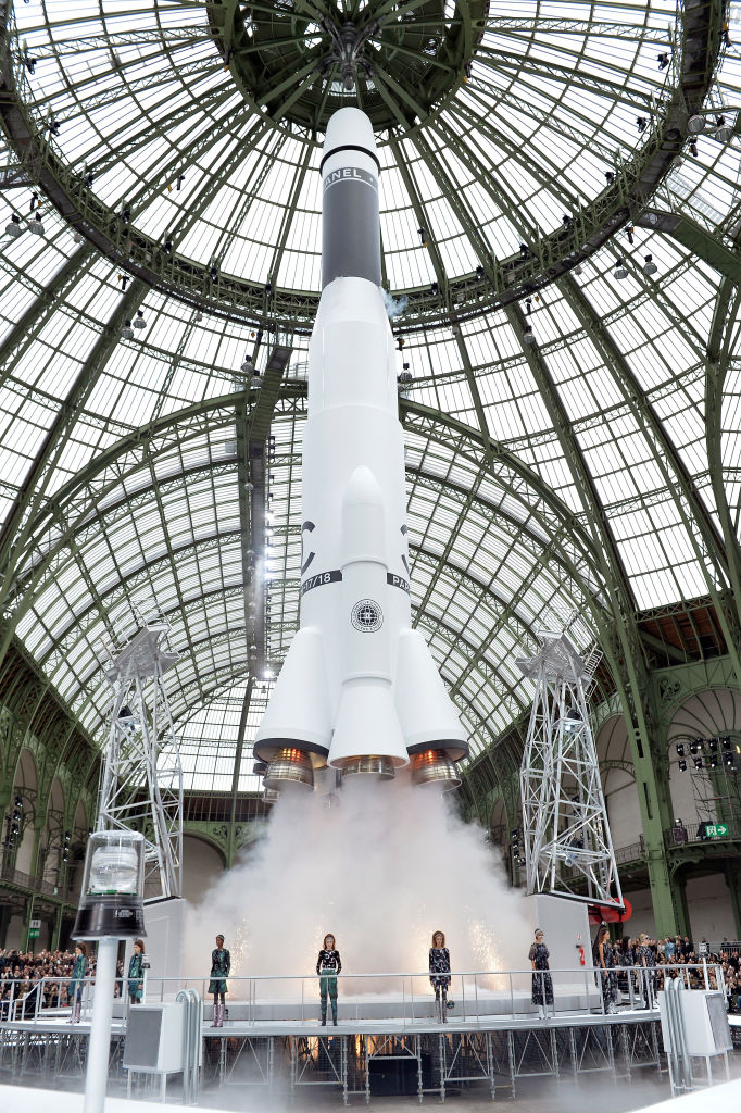 「太空美容」成為新趨勢？日本品牌POLA研發COSMOLOGY技術讓大家到太空護膚