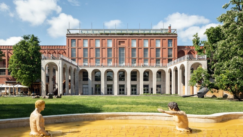 Gucci 春季男裝展場地確定——Sabato De Sarno 將帶領最新設計來到米蘭 Triennale Milano 博物館！