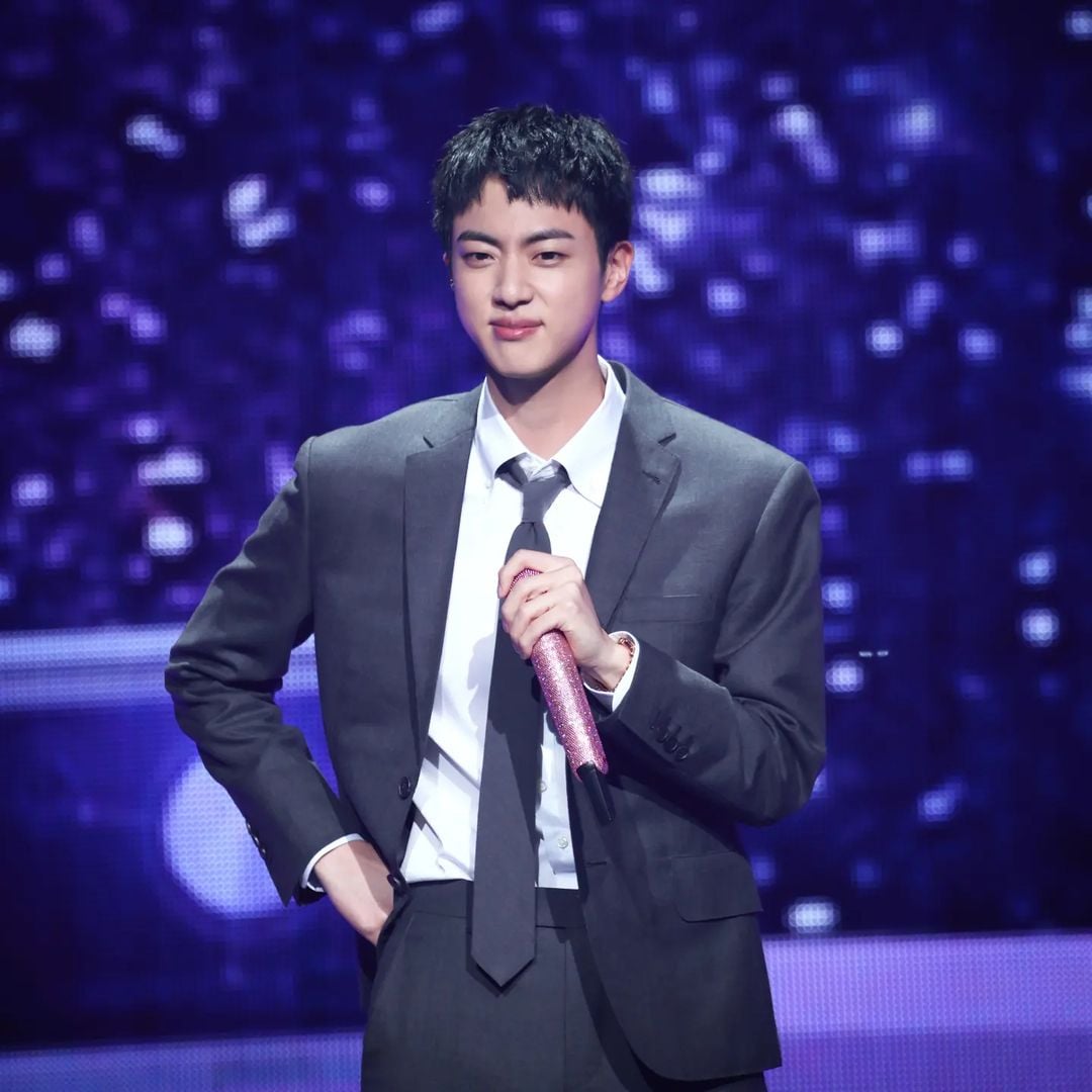 2024 巴黎奧運｜BTS Jin 成為首位海外奧運火炬手的韓國歌手！將前往法國參與代表和平的聖火傳遞使命