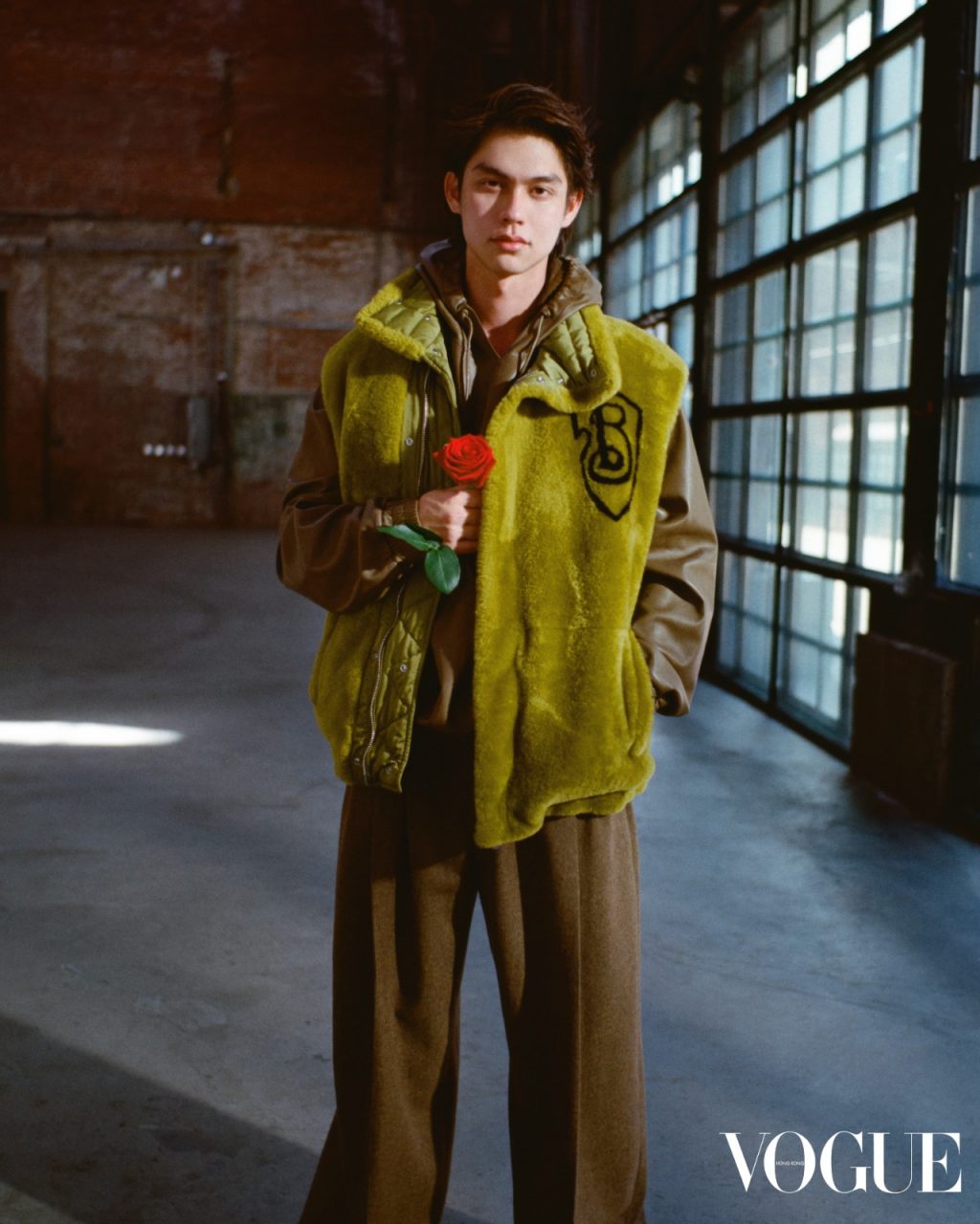 Style File: 關於泰國男神Bright Vachirawit，由演員成為時尚新寵兒，並成功俘虜大眾芳心！