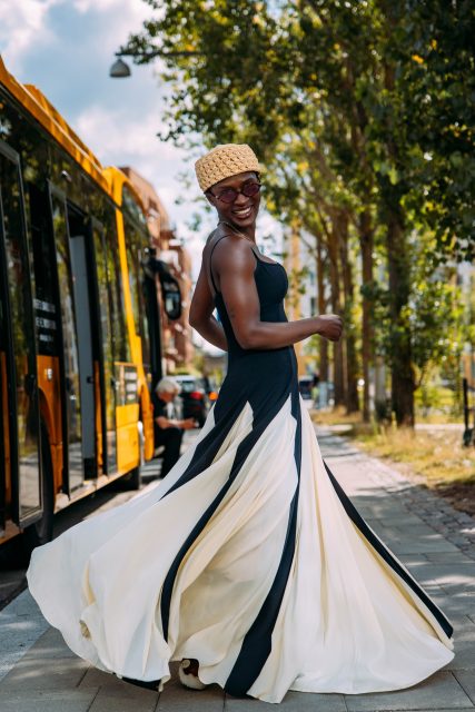 2025春夏哥本哈根時裝週|不玩極簡主義了!街頭潮人透過混搭展示個性態度