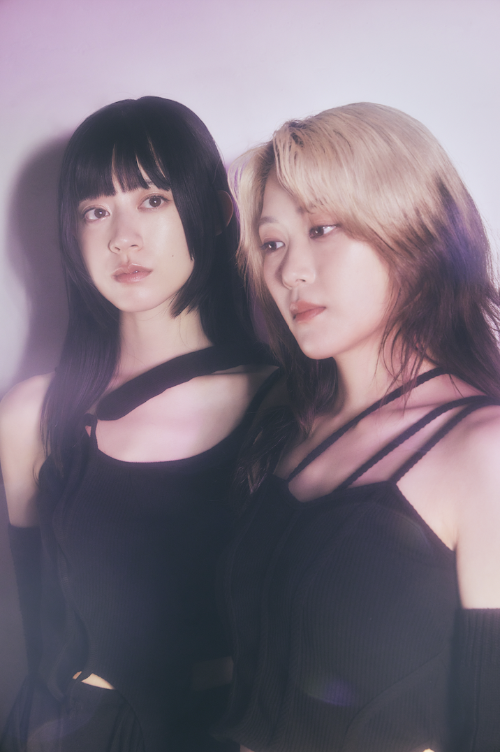 全新特備音樂企劃VOGUE DEMO首輪主題人物: 日本另類搖滾樂隊羊文學,以和光同塵的姿態化樂為詩,如甘露滋潤心田