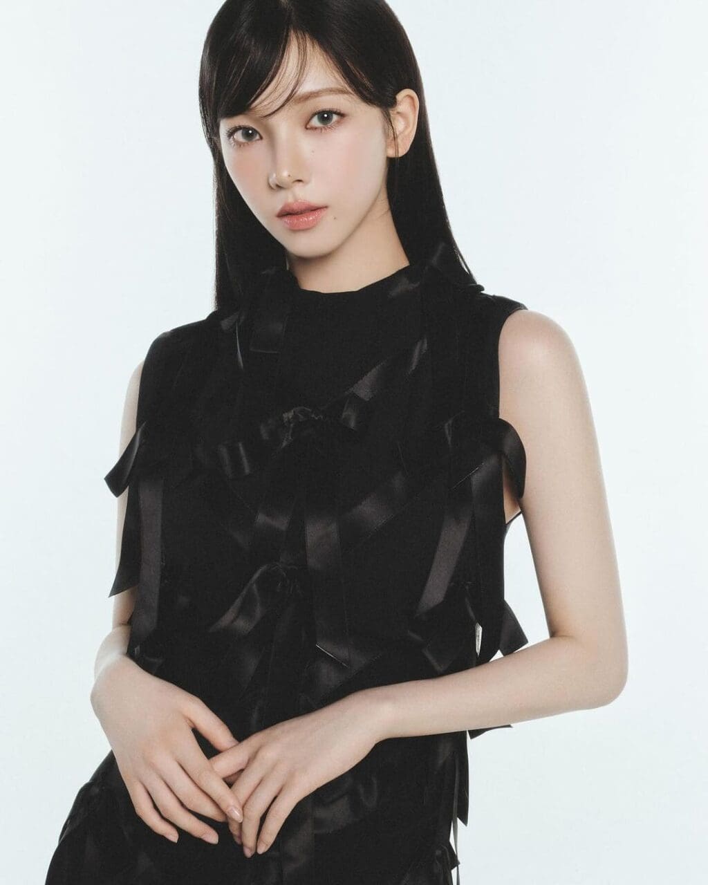 Prada宣布新任全球品牌大使:集優雅知性於一身的aespa隊長Karina!