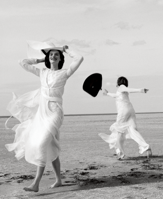 Chanel 2024 秋冬系列夢回法國北部度假勝地 Deauville,演繹古典與現代共譜的浪漫之歌
