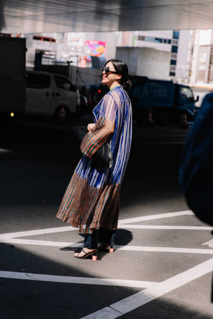 2025春夏東京時裝週|捕捉日本潮人的時尚風采!頭巾、裙褲疊穿、褶皺元素是造型亮點!