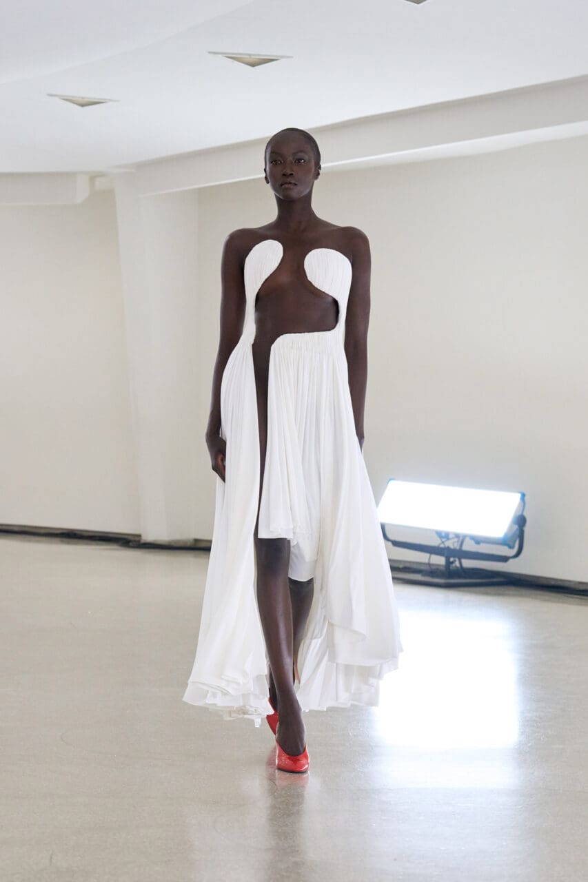 Pieter Mulier Gives Alaïa An American Spin In The Guggenheim’s Famous Spiral