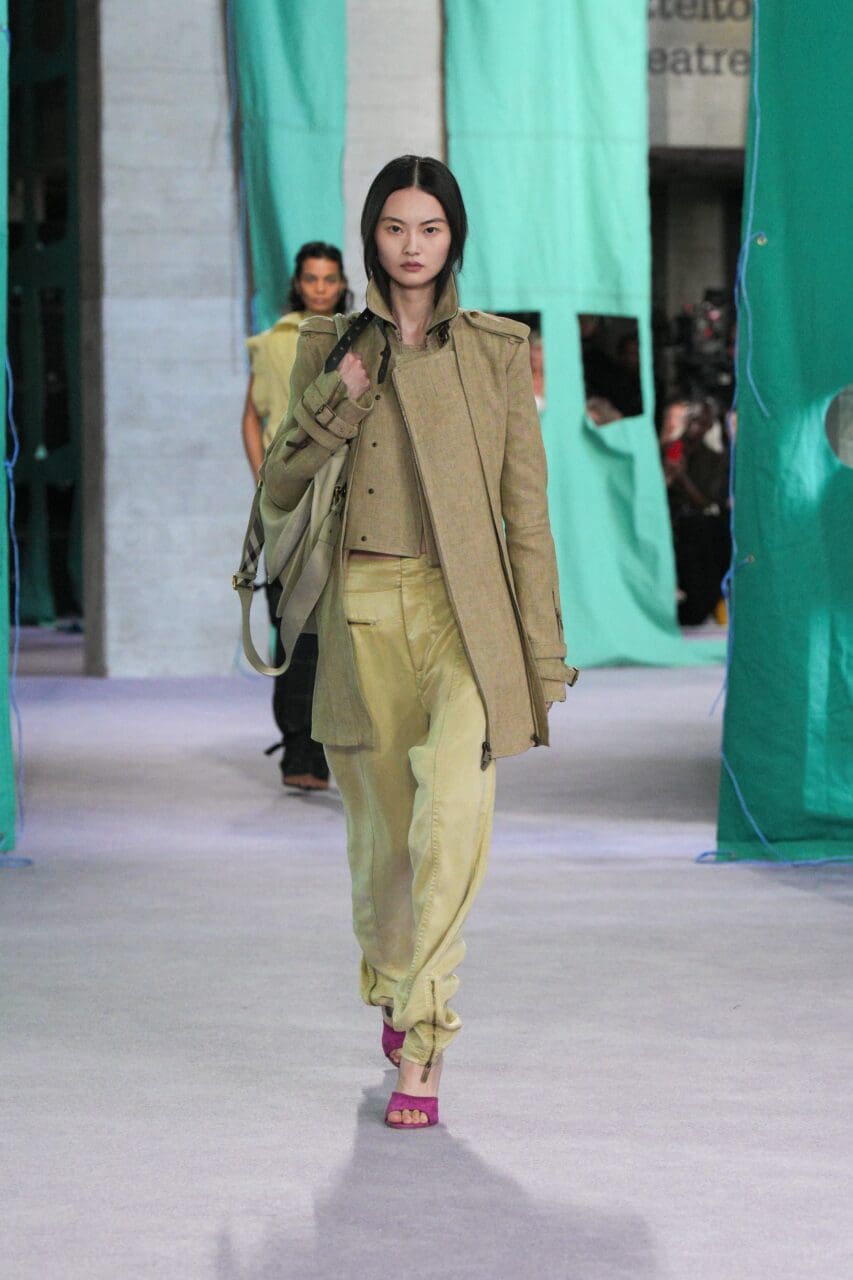 Daniel Lee Paints A New Canvas At Burberry For Spring/Summer 2025