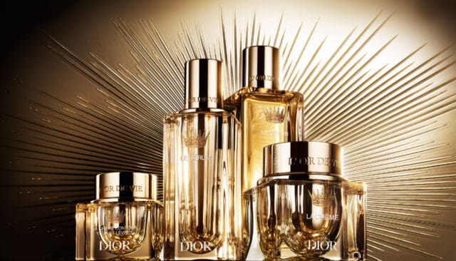 Dior L’Or de Vie極緻奢華護理系列融蘊Yquem酒莊珍稀成分,賦予肌膚抵禦時光痕跡的神奇力量